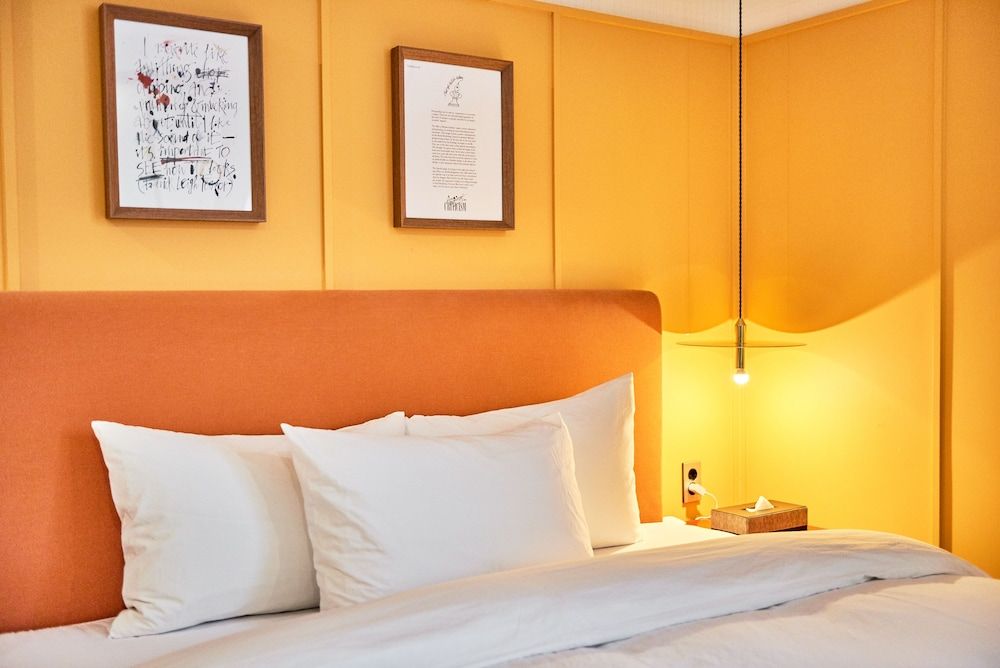 Brown Dot Hotel Songjeong Deluxe Double Room, Partial Ocean View 17