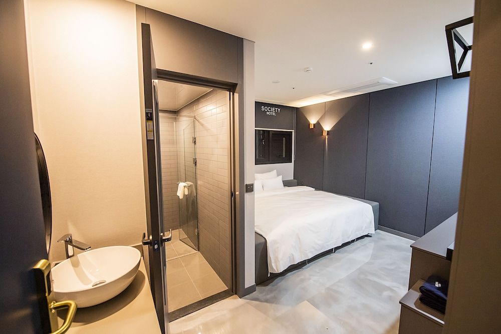 Hotel Society Business Double Room 6