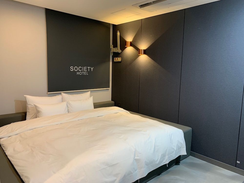 Hotel Society Business Double Room 7