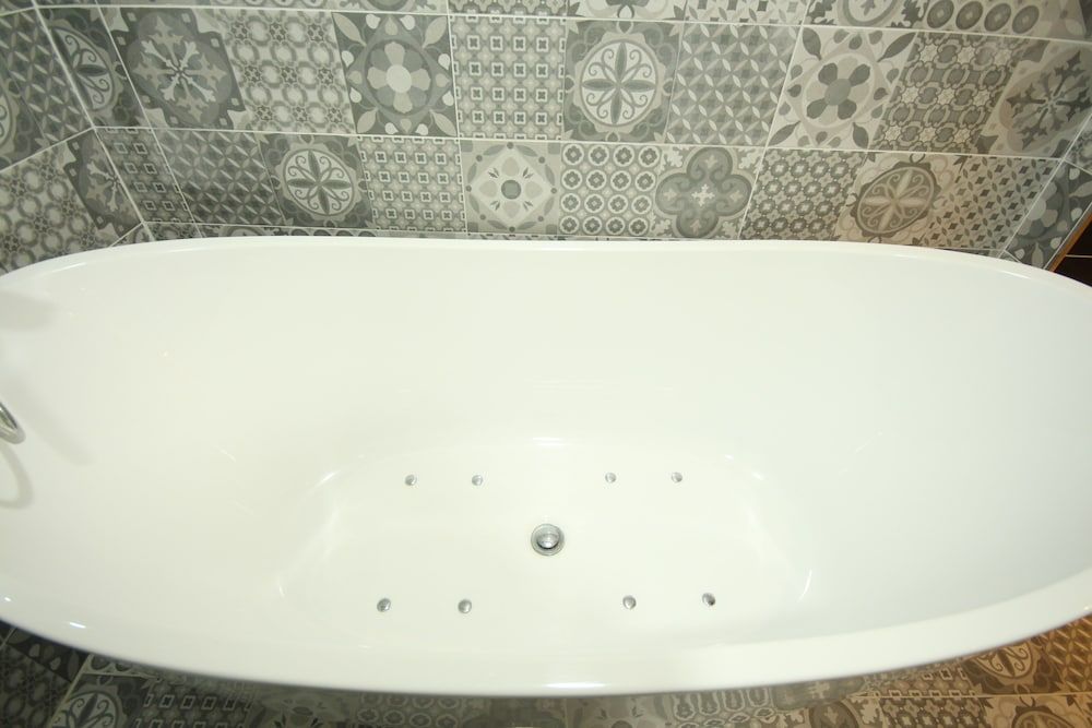 Gray Hotel VIP Twin Room 10