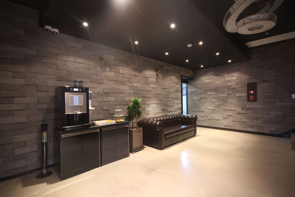 undefined Gray Hotel 8