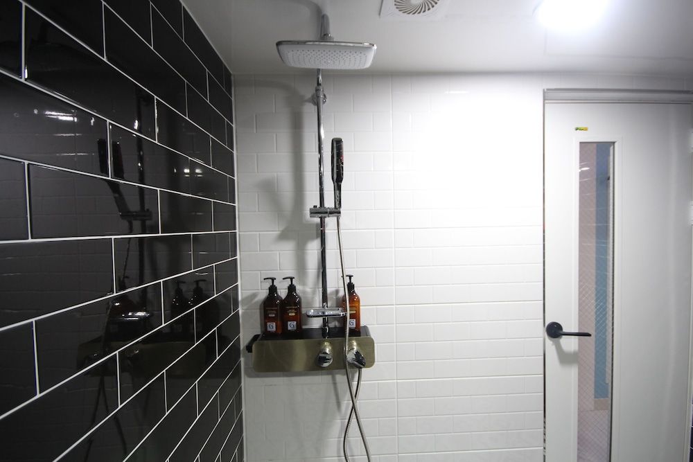 Gray Hotel Standard Double Room 12