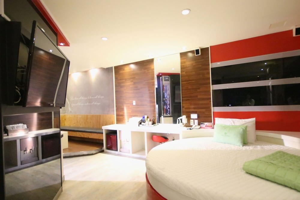 Donglae VOV Premium Double Room 4