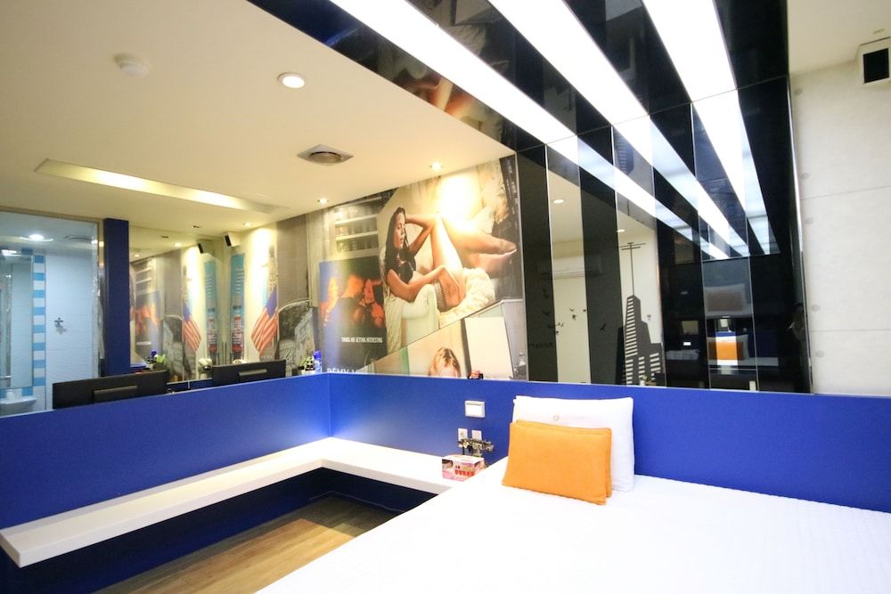 Donglae VOV Standard Double Room 8