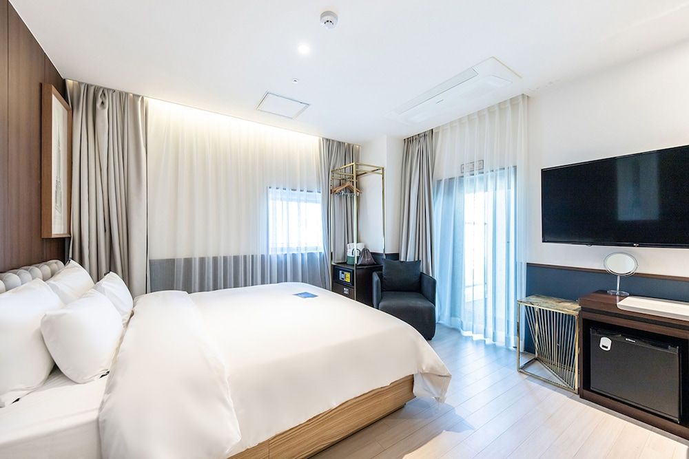 undefined H Avenue Gwangalli Beach 4