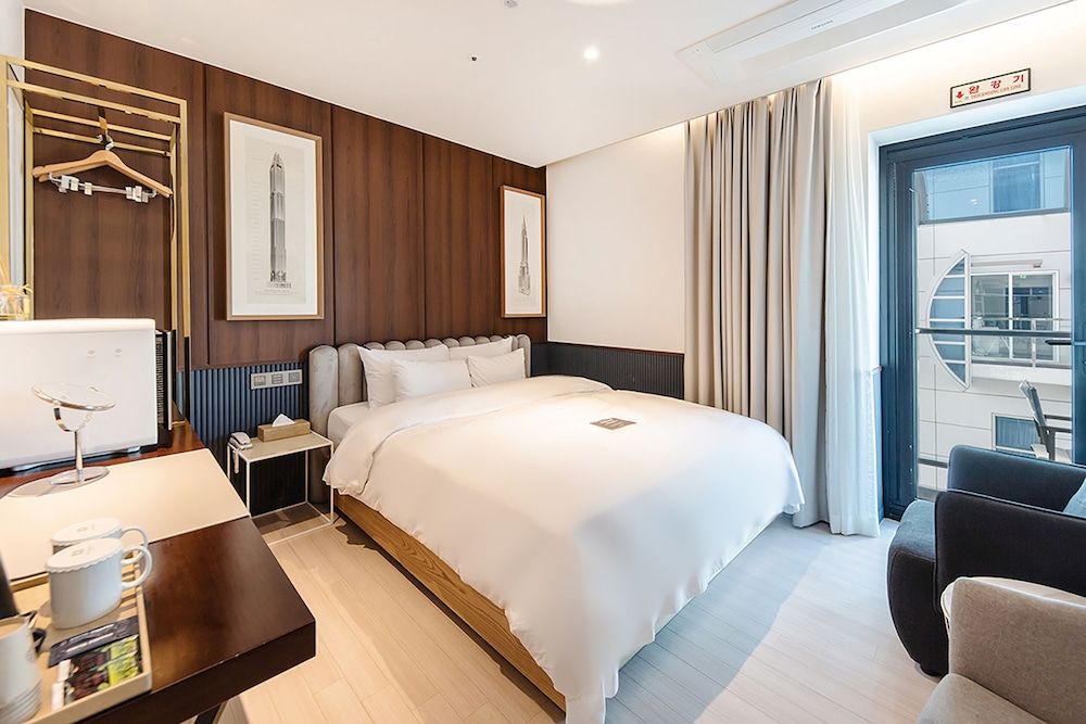 undefined H Avenue Gwangalli Beach