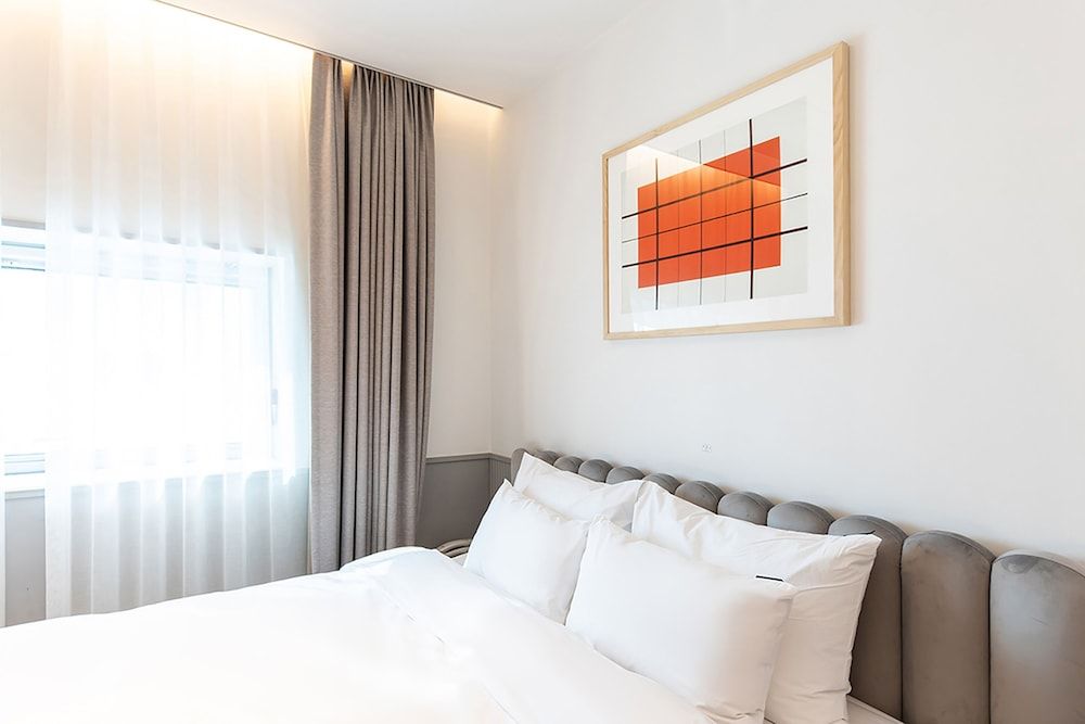 H Avenue Gwangalli Beach Standard Room -Breakfast Included,Unlimted Starbucks Coffee Bean,OTT Available