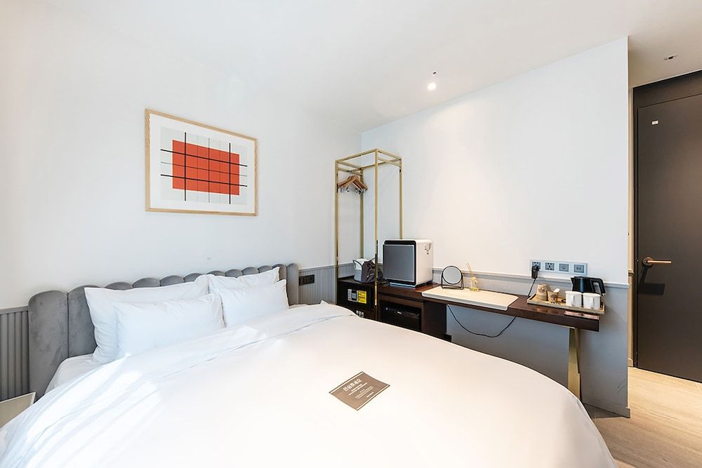 H Avenue Gwangalli Beach Standard Room -Breakfast Included,Unlimted Starbucks Coffee Bean,OTT Available 2