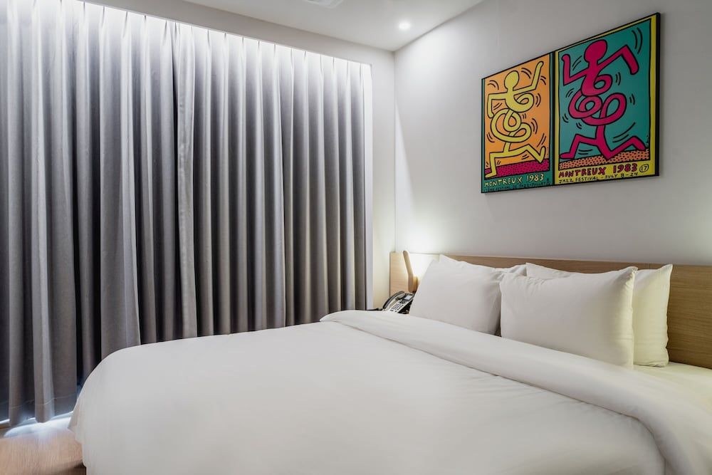 undefined Gray 193 Hotel 10