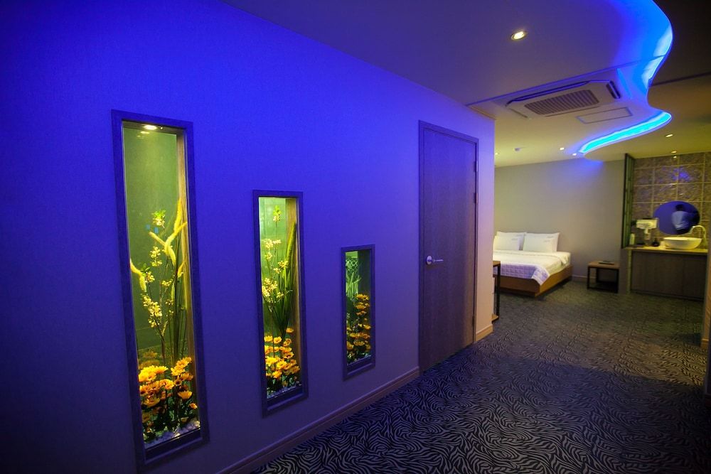 undefined Pine Hill 3