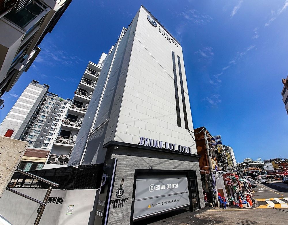 undefined Brown Dot Hotel Nampo Chungmu 6