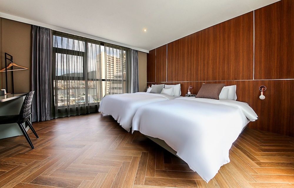 undefined Brown Dot Hotel Nampo Chungmu 5