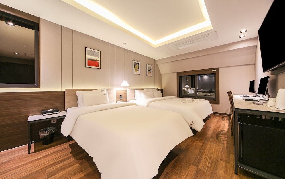 Hotel Button VVIP Twin