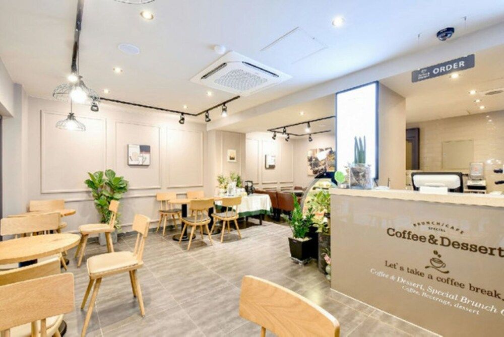 undefined Paradise Motel 3