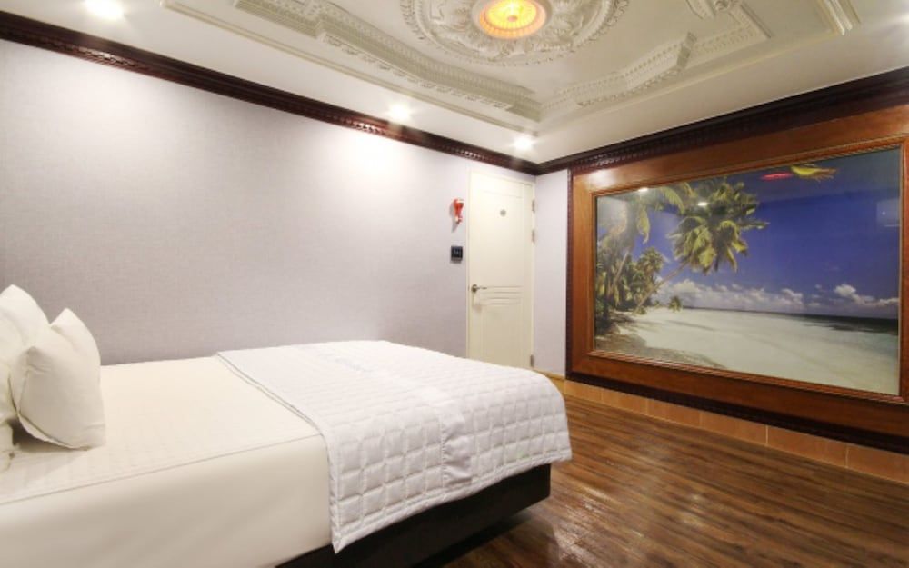 Paradise Motel Premier Room 2