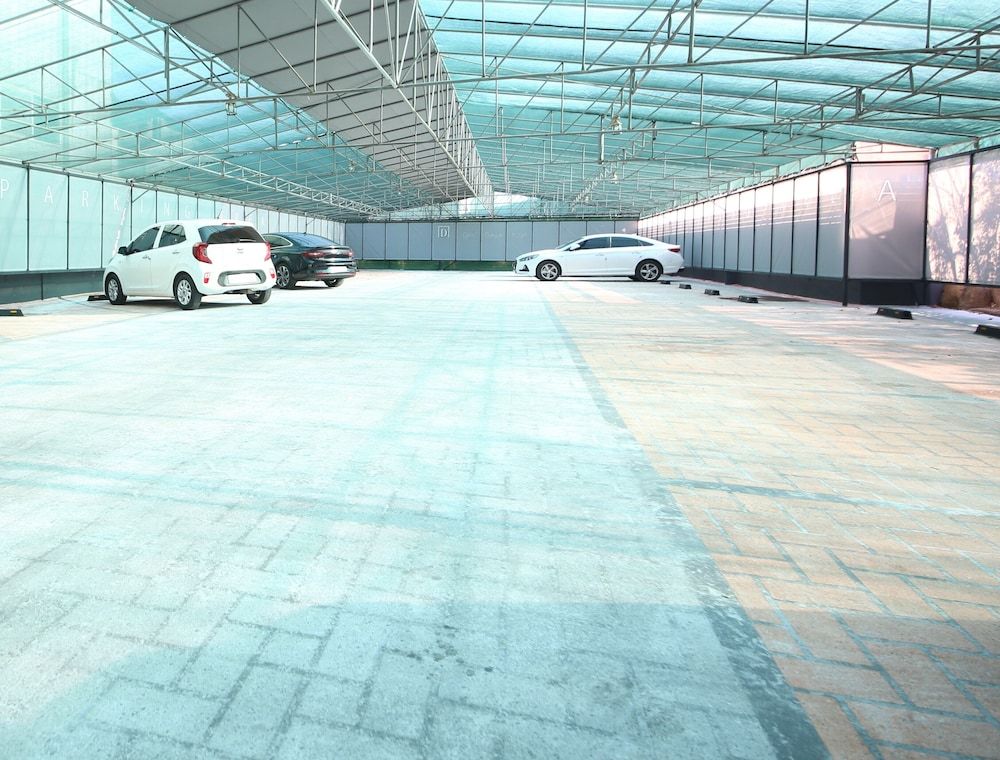 undefined Den Basta Hotel 5