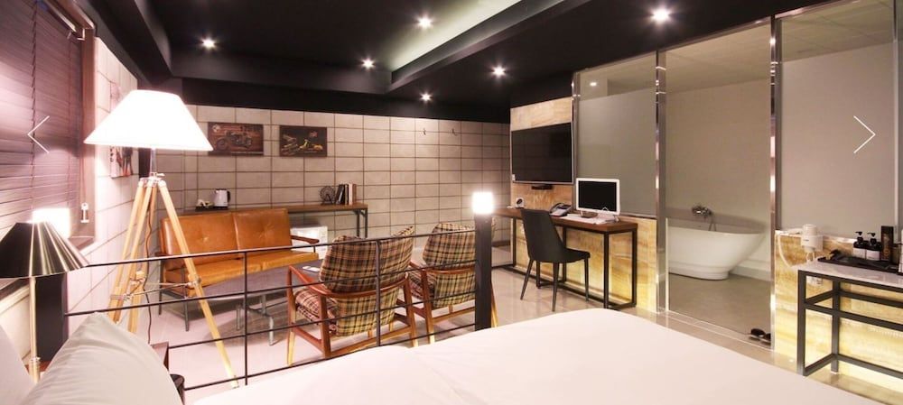 undefined France Hotel 3