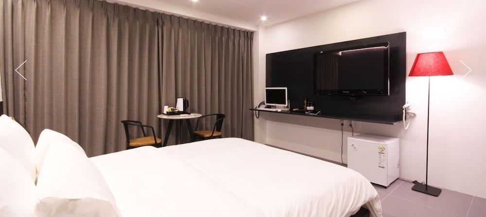 undefined France Hotel 6