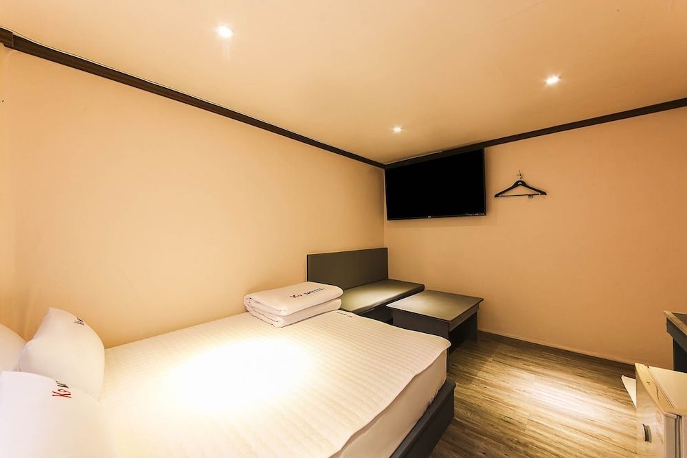 K9 Motel Regular Room 6