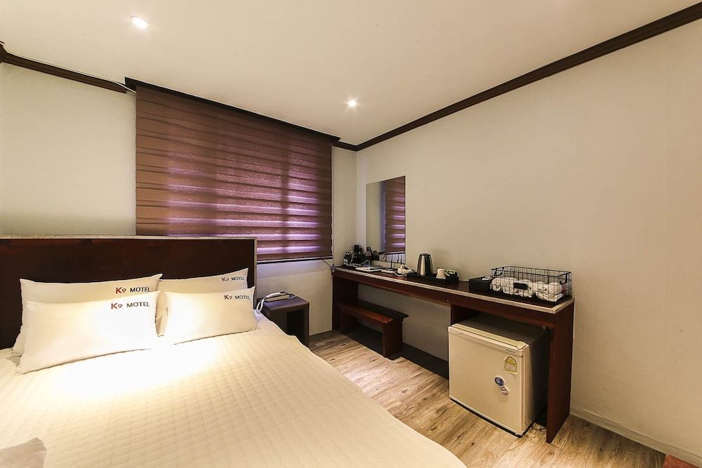 K9 Motel Standard Room 10