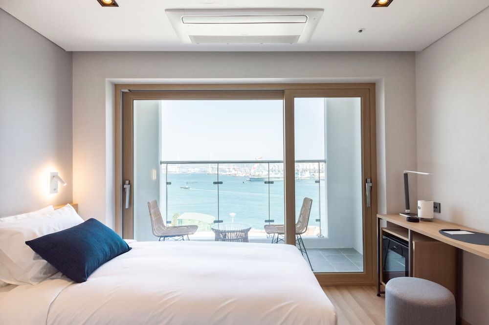 undefined Connect Busan Hotel & Residence 8