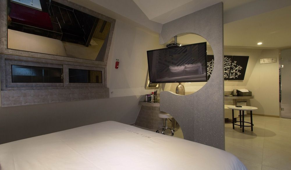 Aria Motel VIP Room 5