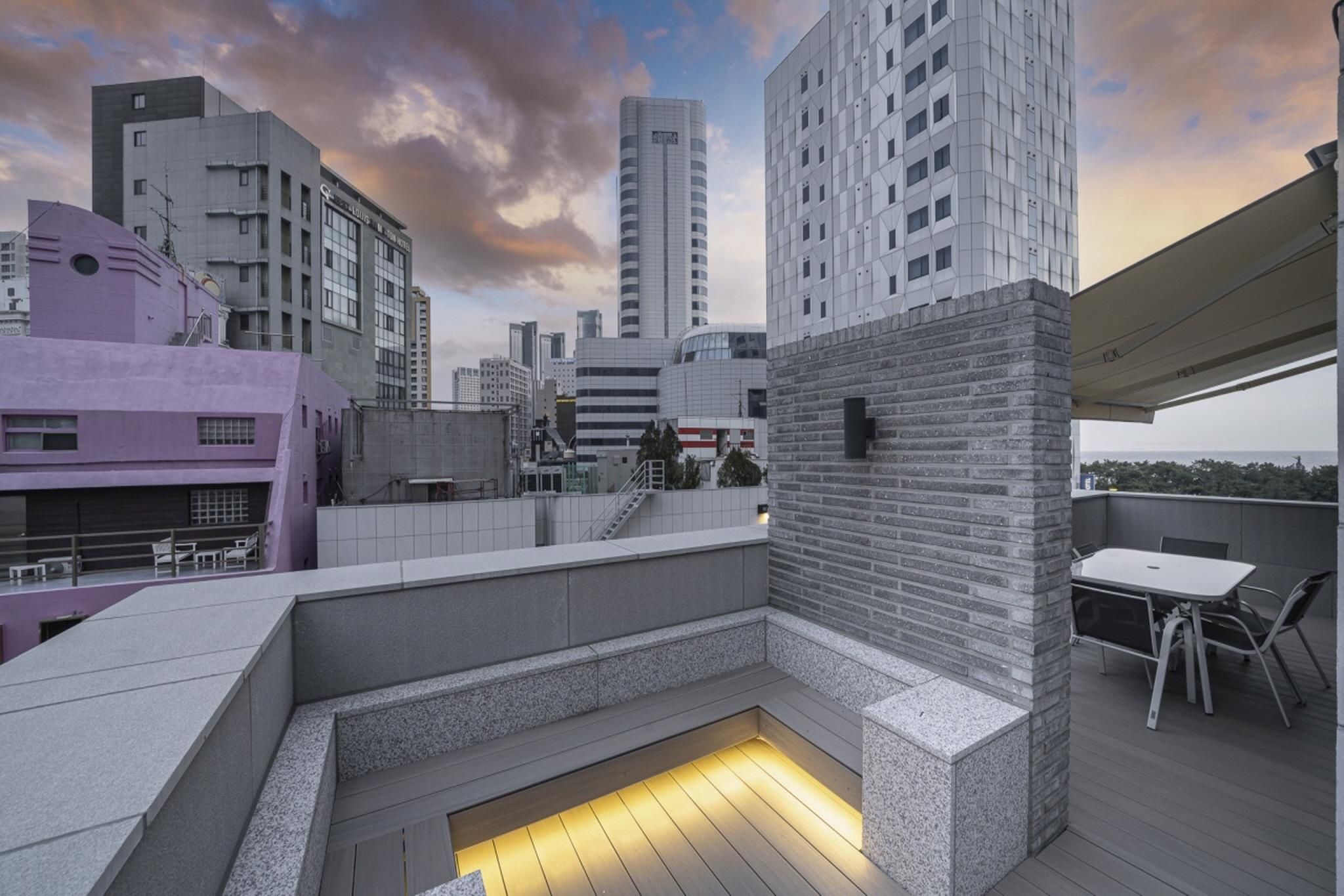 undefined Haeundae Thevan Hotel 8