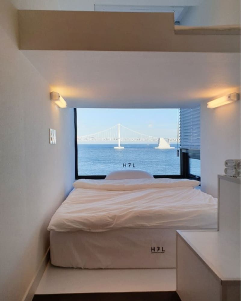 H7L 2 Persons MiniRoom, Ocean View 5