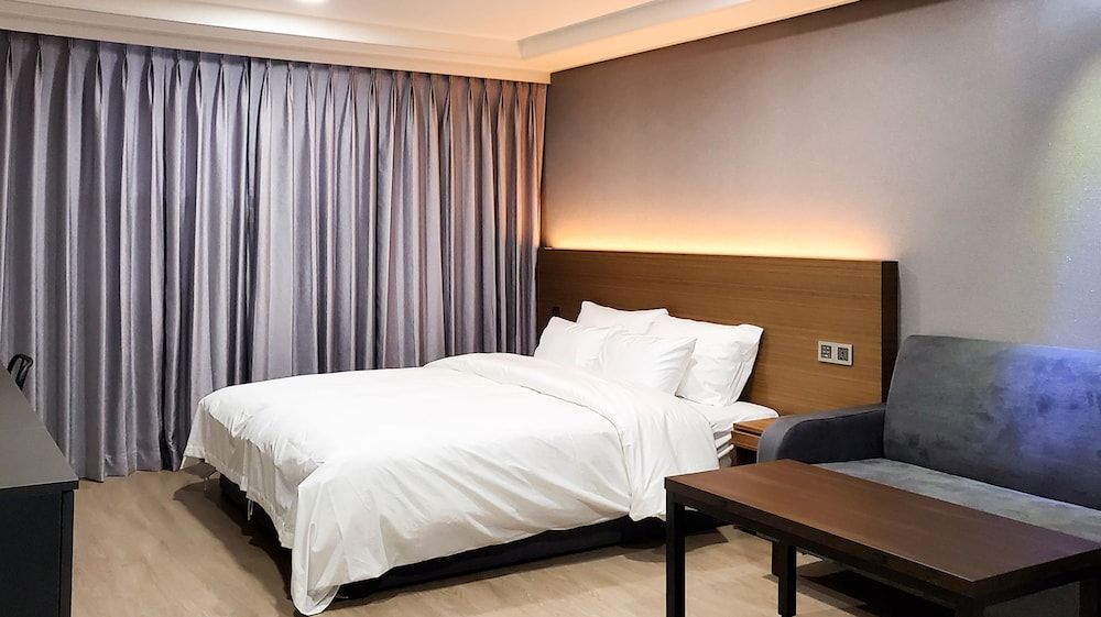 undefined P&S Hotel Busan 2