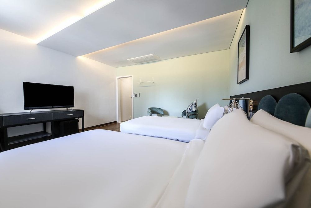 Hotel HYGGELIG - Hostel Standard Twin Room, 2 Twin Beds, Non Smoking, City View 2