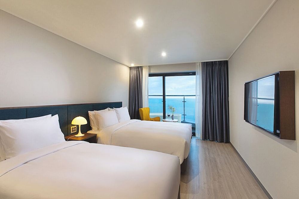 undefined Busan Yeongmu Parade Hotel Haeundae Beach 5