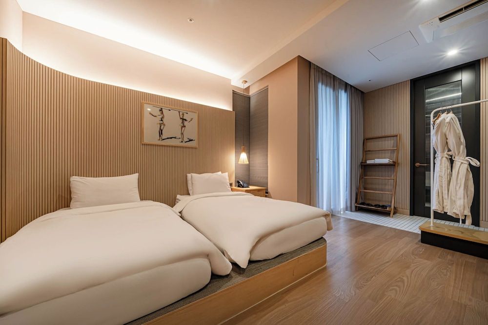 undefined Hound Garden&Terrace Hotel 2