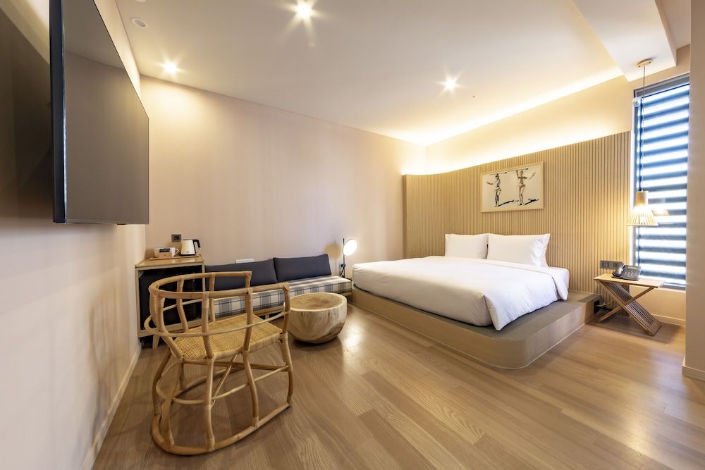 undefined Hound Garden&Terrace Hotel 3