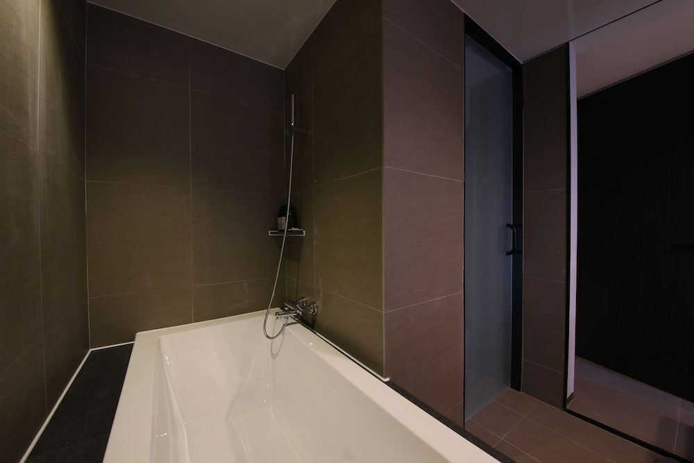 Hotel Yeoubi Deluxe Double Room 7