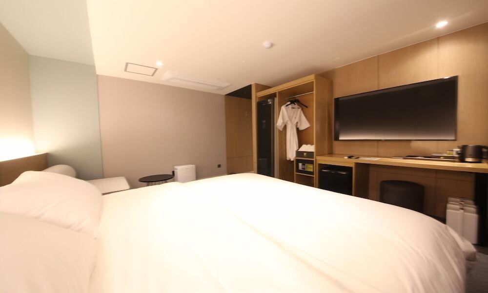 undefined Busan Sasang Hotel The Van 6
