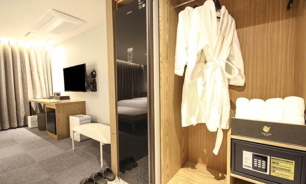 Busan Sasang Hotel The Van Deluxe Double Room 10