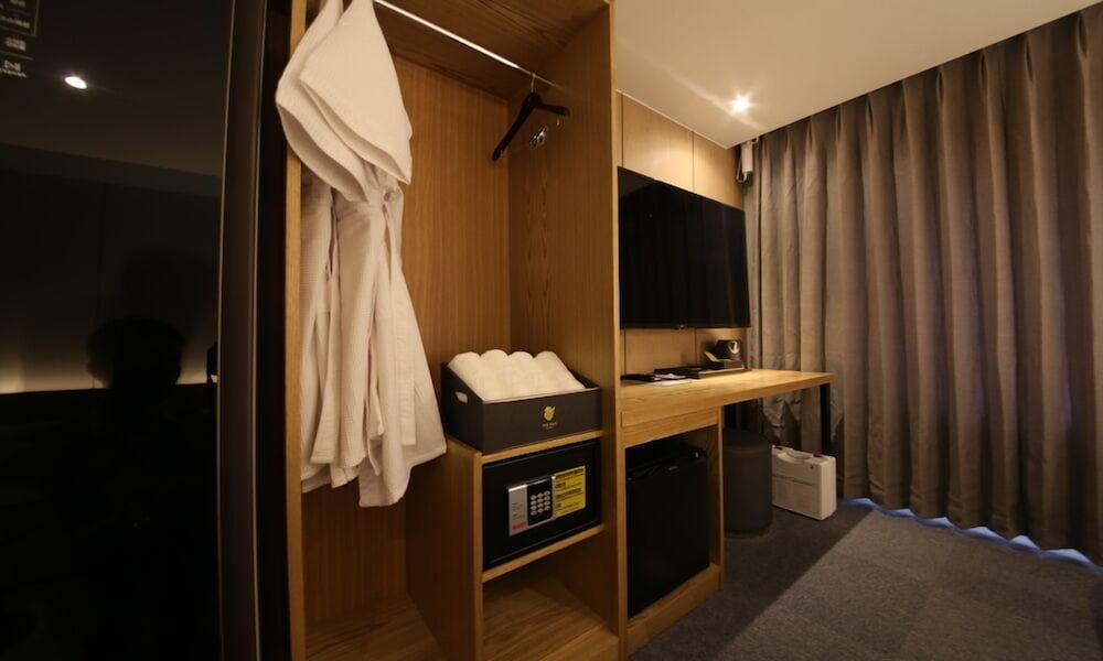 undefined Busan Sasang Hotel The Van 8
