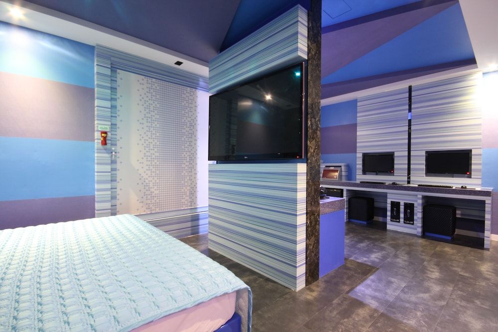 undefined Hotel Lesign 4