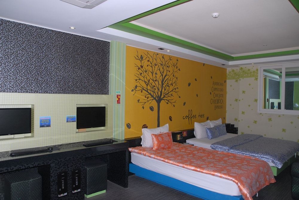 undefined Hotel Lesign 2