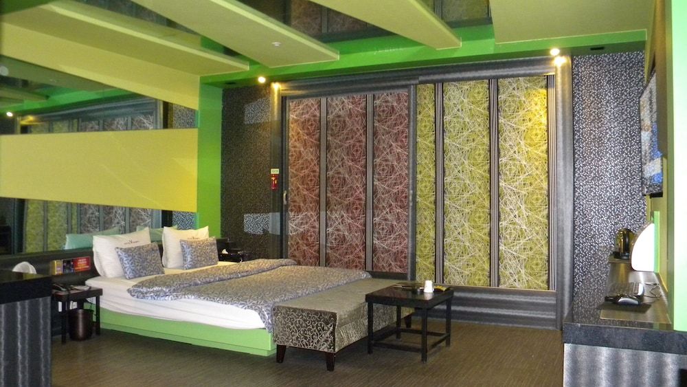 undefined Hotel Lesign 7