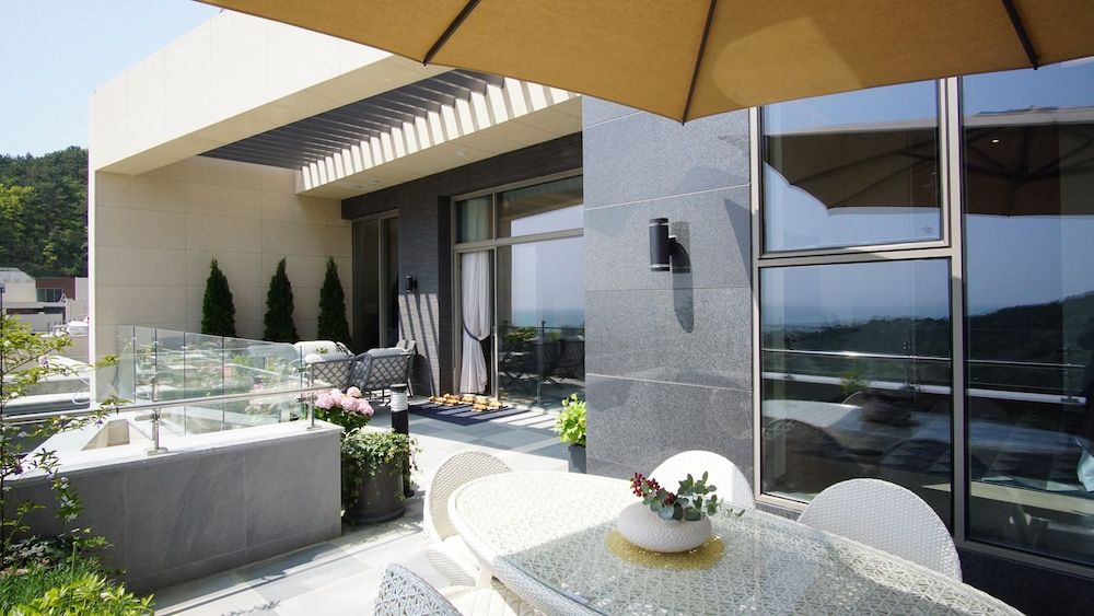 HB Golf&Resort Ocean Terrace 90 10