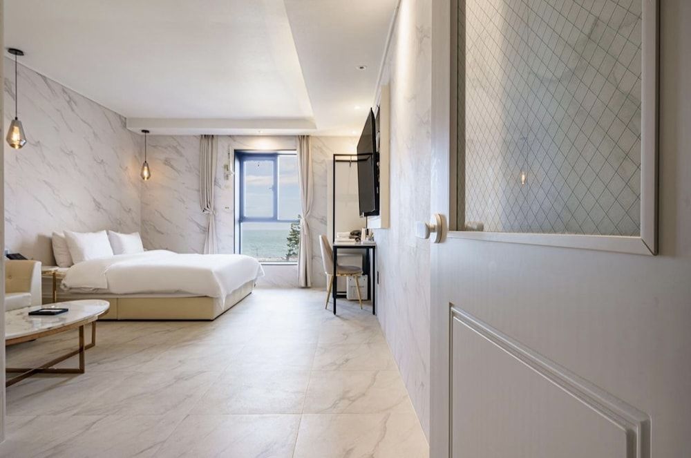 undefined Hotel Moment SongJeong 3