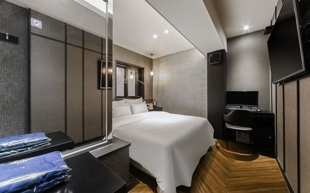 Busan Suyeong Hotel Smith Room (Deluxe (latest movie bathtub)) 5