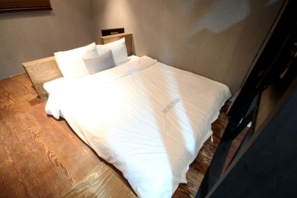 Busan Yeonsan-dong Waba Room (Premium (Netflix + Cine Hotel free to) 14