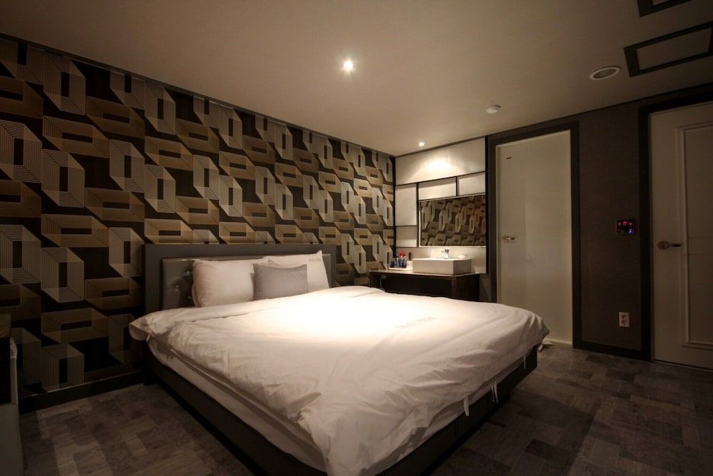 Busan Yeonsan-dong Waba Room (Premium (Netflix + Cine Hotel free to) 7