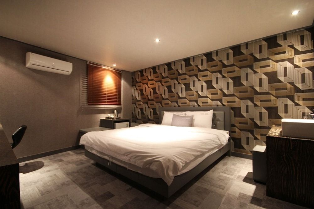 Busan Yeonsan-dong Waba Room (Premium (Netflix + Cine Hotel free to) 6