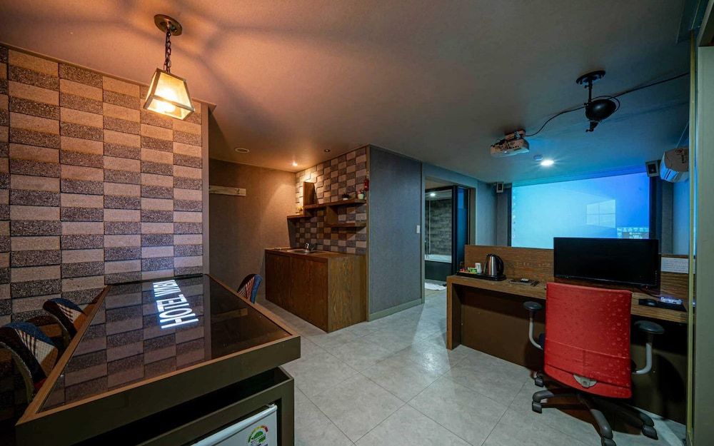 Busan Yeonsan-dong Waba Room (Movie Room Party Room (Game PC/Large ) 12