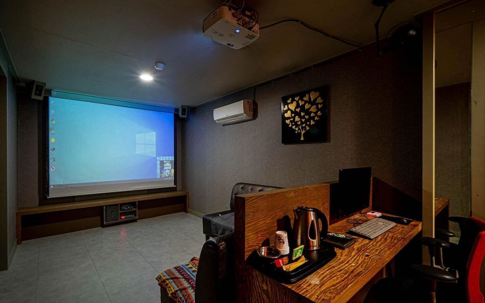 Busan Yeonsan-dong Waba Room (Movie Room Party Room (Game PC/Large ) 13