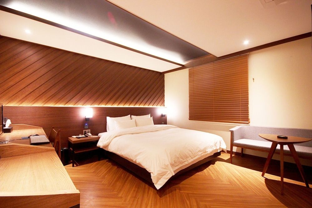 Busan Gwangalli Hotel Mango Room (Premium double (Netflix available hig) 5