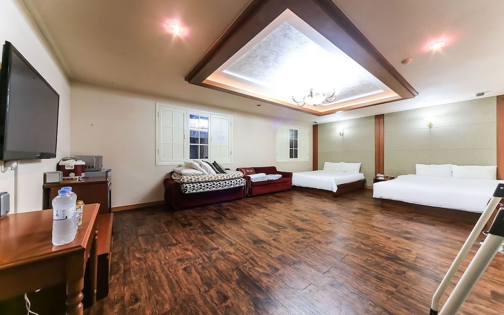 undefined Busan Haeundae Lavin 3